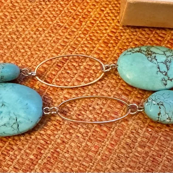 NIB Turquoise and Silver Women's Jewelry Set - Picture 4 of 9